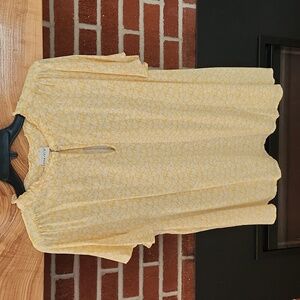 Ava & Viv Flowered Top